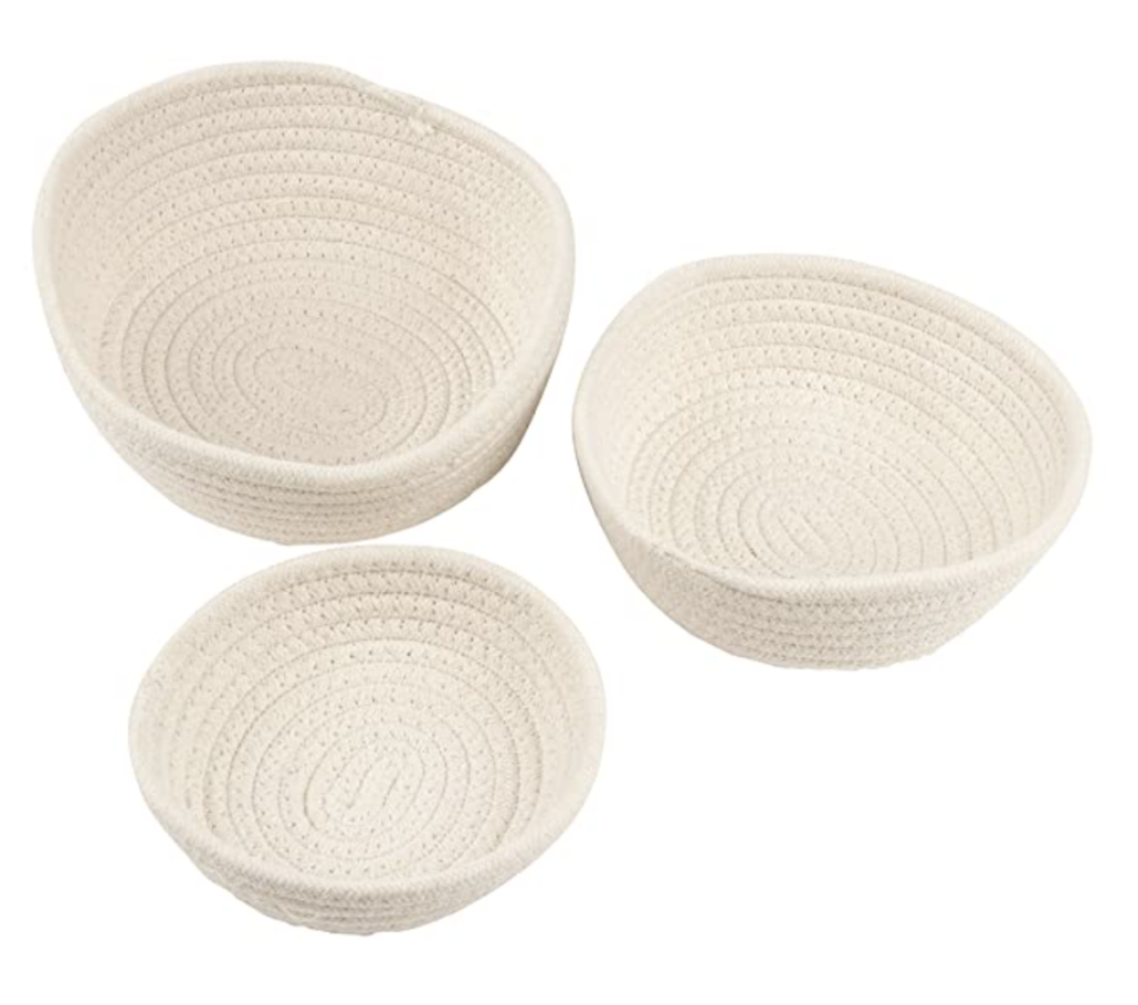 Montessori Trays & Baskets: Info & 6 Top Places to Buy — The